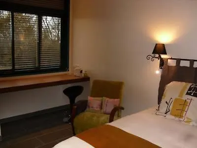 Chambres D'hotes Au Domaine Des Maynardes Bed & Breakfast Labege