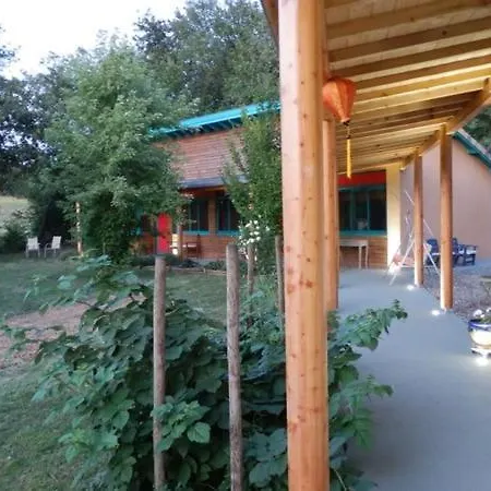 Chambres D'hotes Au Domaine Des Maynardes